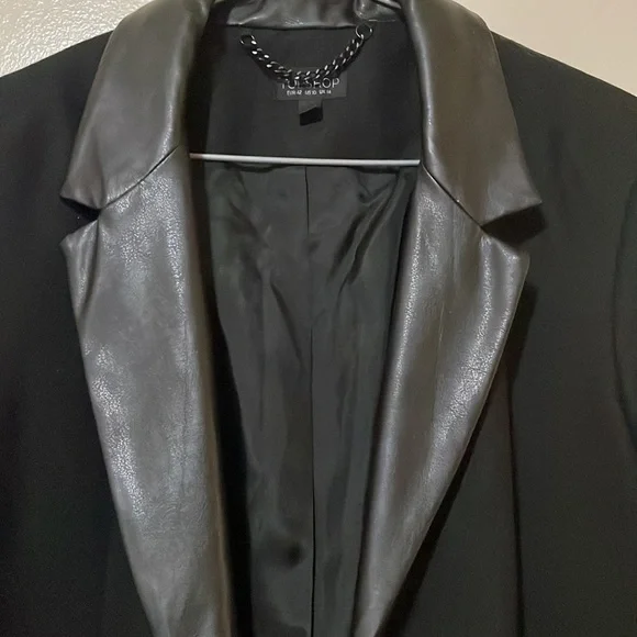 TOPSHOP Wool Coat - Picture 3 of 9